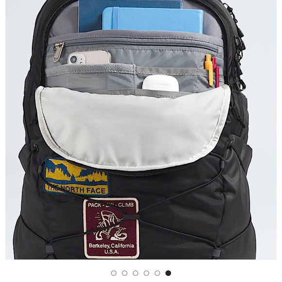 The North Face Borealis Backpack (excellent condition) - Picture 6 of 8